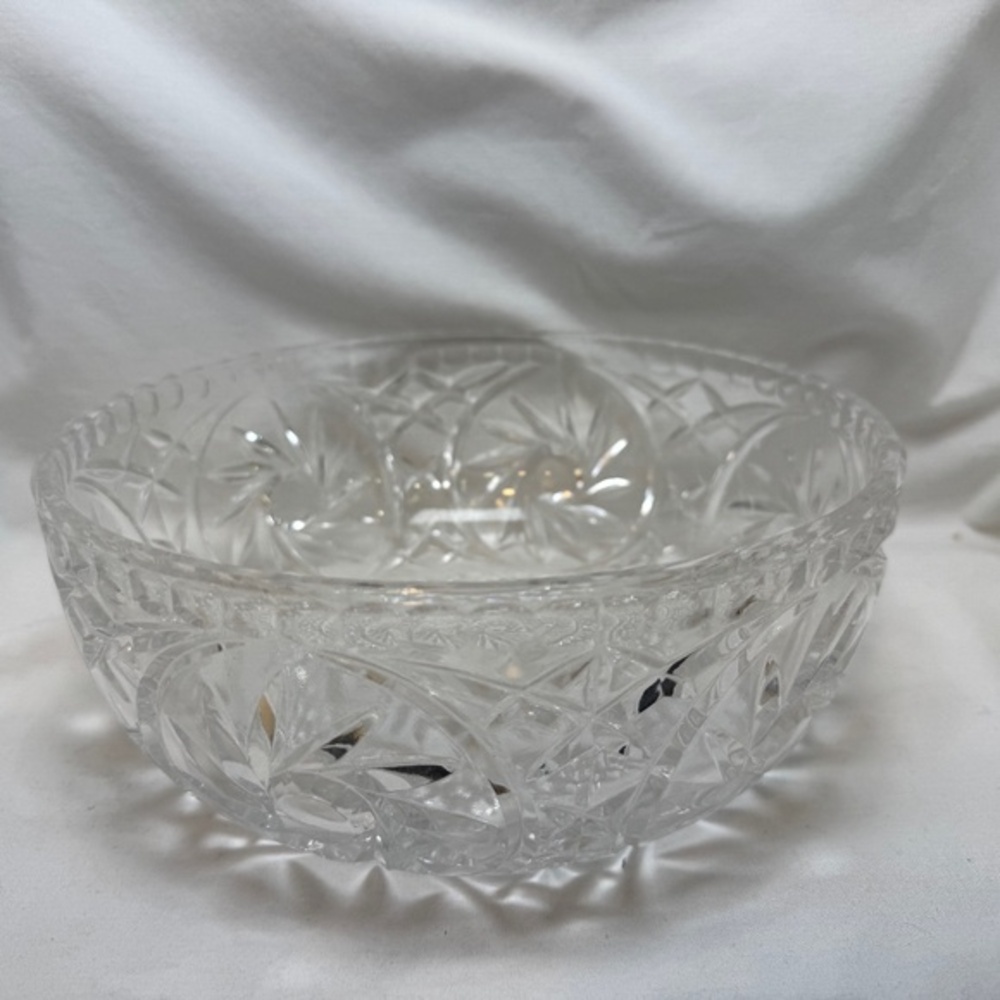 Vintage American Cut Crystal Round Bowl 8" Pinwheel Serving Dish